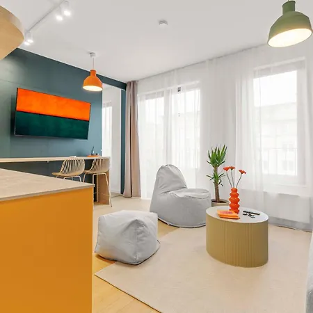 Lam Orange Ac - Balcony *