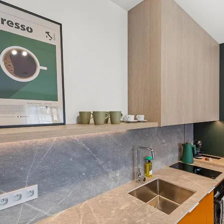 Lam Orange Ac - Balcony Pressburg