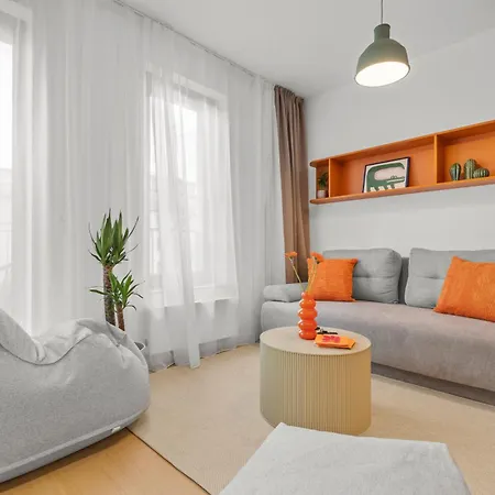 Lam Orange Ac - Balcony * Pressburg