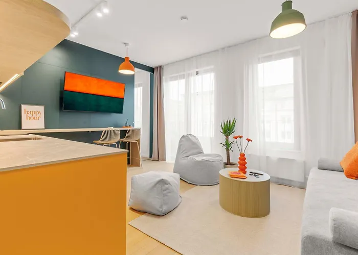 Lam Orange Ac - Balcony *