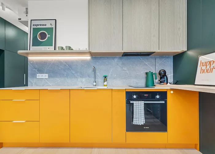 Lam Orange Ac - Balcony *