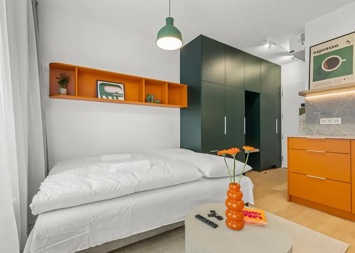 Lam Orange Ac - Balcony